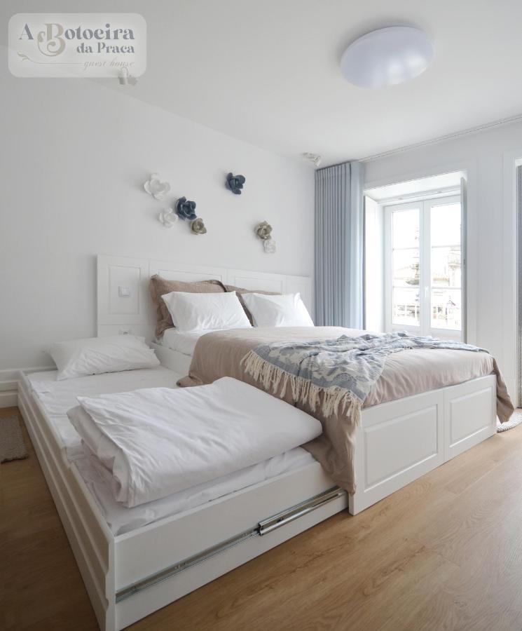 A Botoeira Da Praca Guest House Виана до Кастело Екстериор снимка