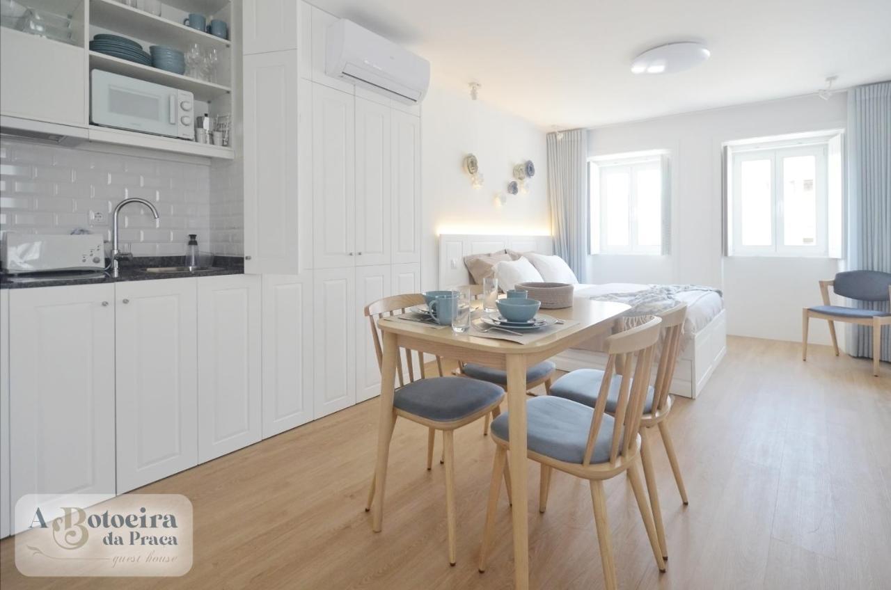 A Botoeira Da Praca Guest House Виана до Кастело Екстериор снимка