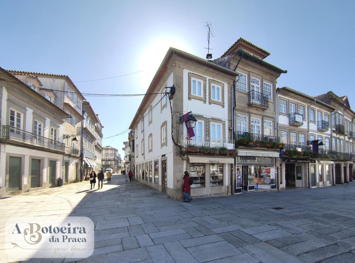 A Botoeira Da Praca Guest House Виана до Кастело Екстериор снимка