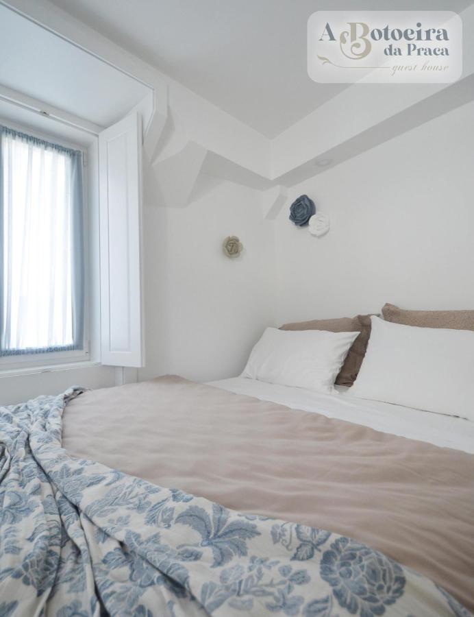 A Botoeira Da Praca Guest House Виана до Кастело Екстериор снимка