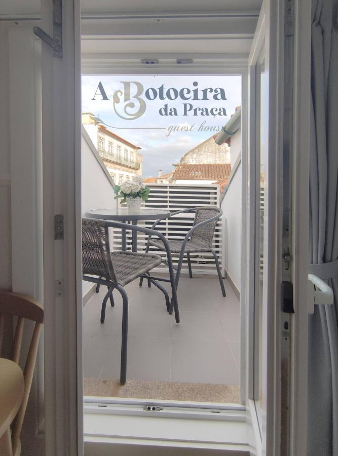 A Botoeira Da Praca Guest House Виана до Кастело Екстериор снимка